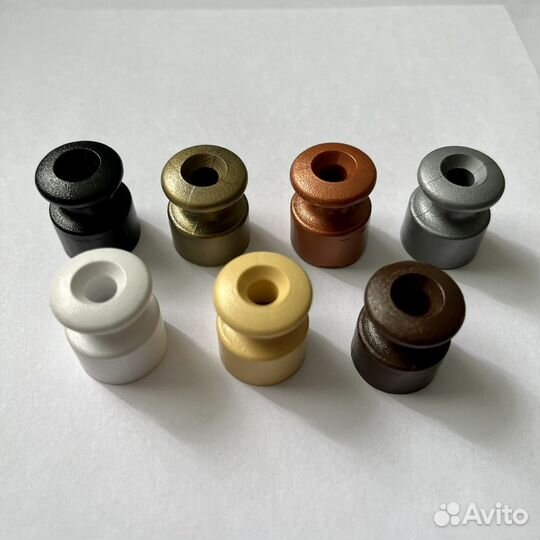 Изолятор керамический белый