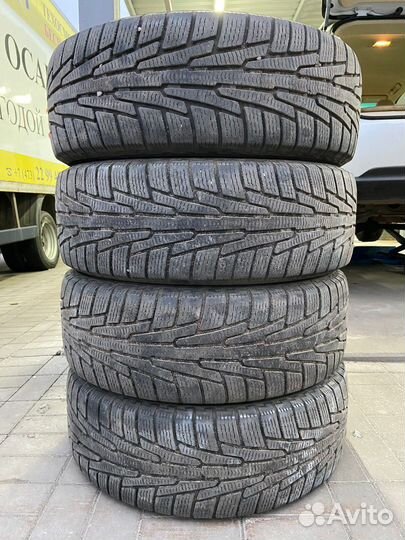 Nokian Tyres Hakkapeliitta R SUV 235/60 R18 107