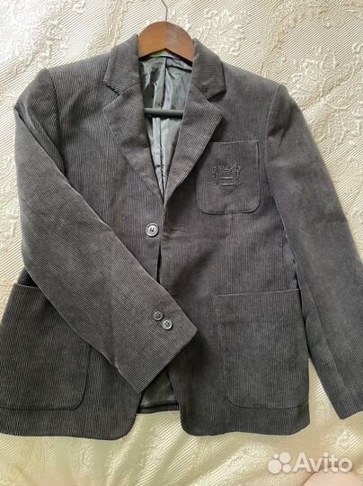 Пиджак на мальчика 140