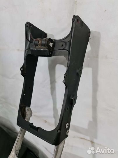 Подрамник, бугель Kawasaki ZX636 2013-2017г