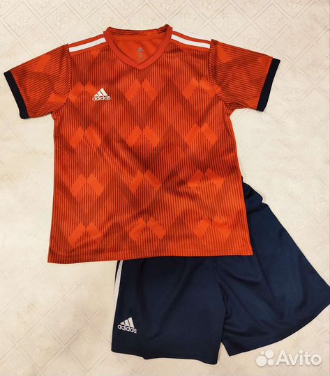 Спортивный костюм adidas (лето) р. 146