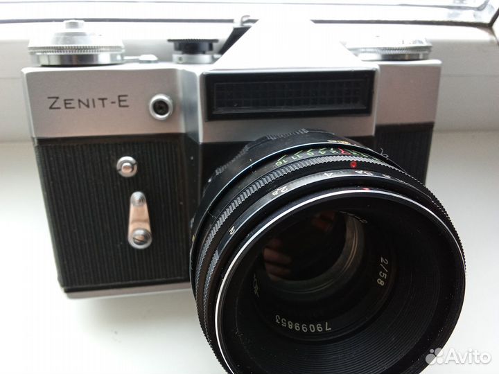 Фотоаппарат пленочный Zenit E