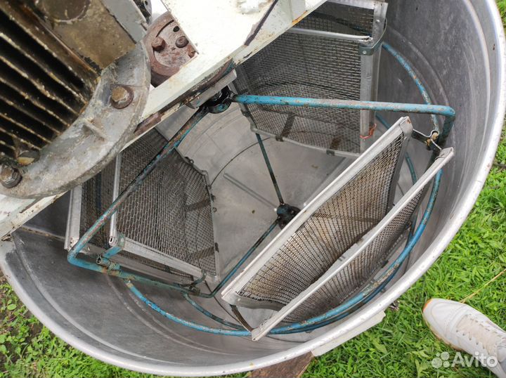 Медогонка 3 рамочная электрическая алюминиевая