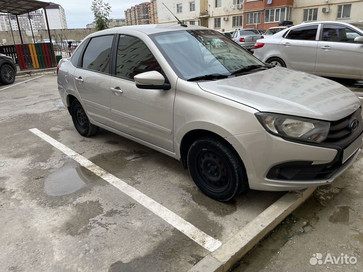 LADA Granta 1.6 МТ, 2018, 135 000 км