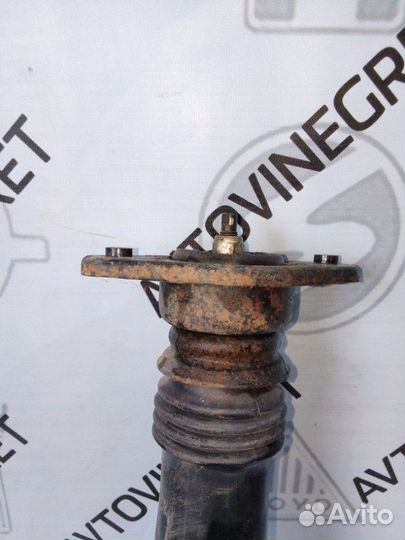 Стойка амортизатор задняя Kia Sportage 3