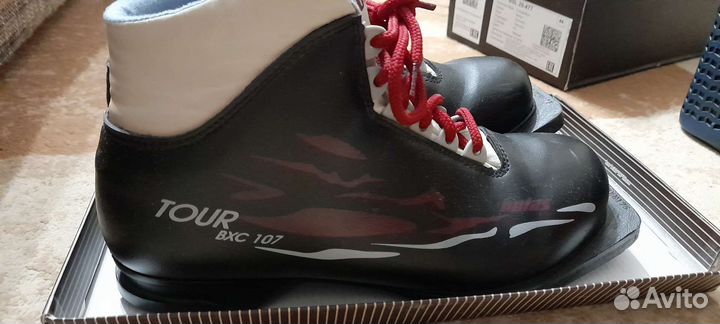 Лыжные ботинки