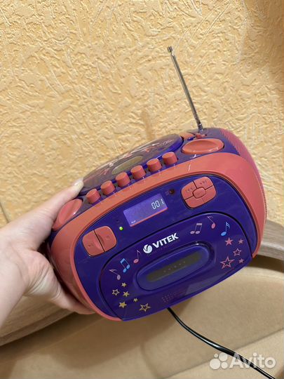 Магнитола бумбокс Winx Vitek