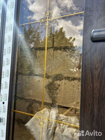 Дверь двустворчатая