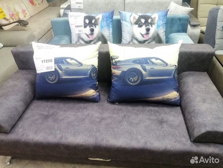 Диван на металлокаркасе