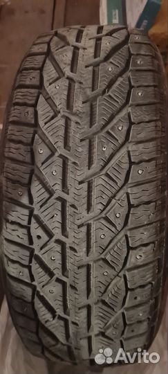 Tigar SUV Ice 215/60 R17
