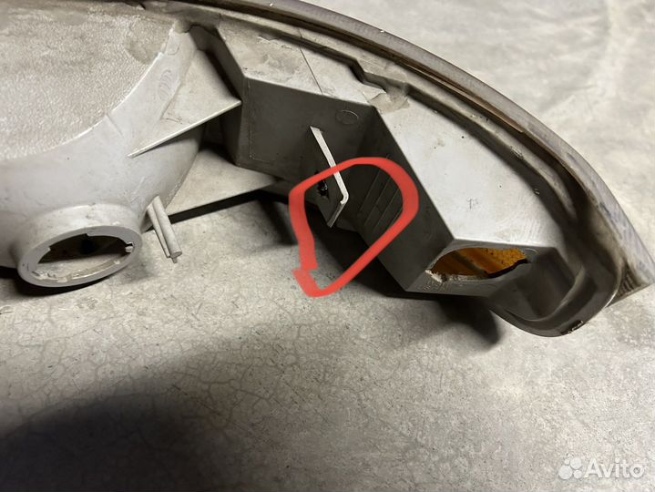 Фара поворотник на chevrolet tahoe 2 поколения