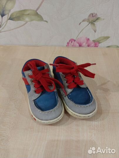 Кеды кожаные детские 20р