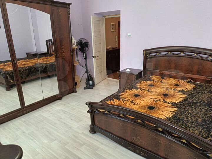 2-к. квартира, 59 м², 1/3 эт.
