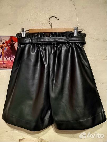Шорты экокожа Concept Club (размер М)