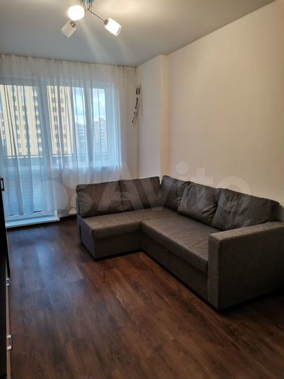 2-к. квартира, 60 м², 6/18 эт.