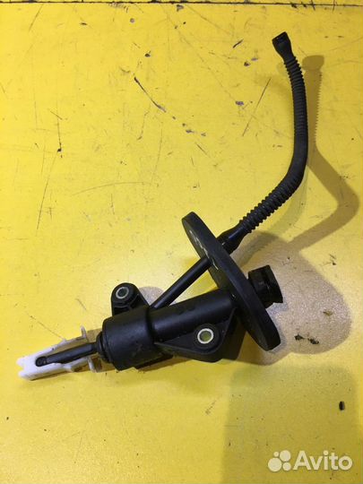 Рабочий цилиндр сцепления Renault Logan II 2014-20