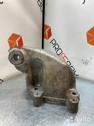 Кронштейн двигателя правый Mercedes Ml W164 OM642