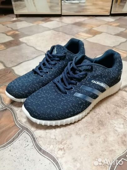 Кроссовки adidas