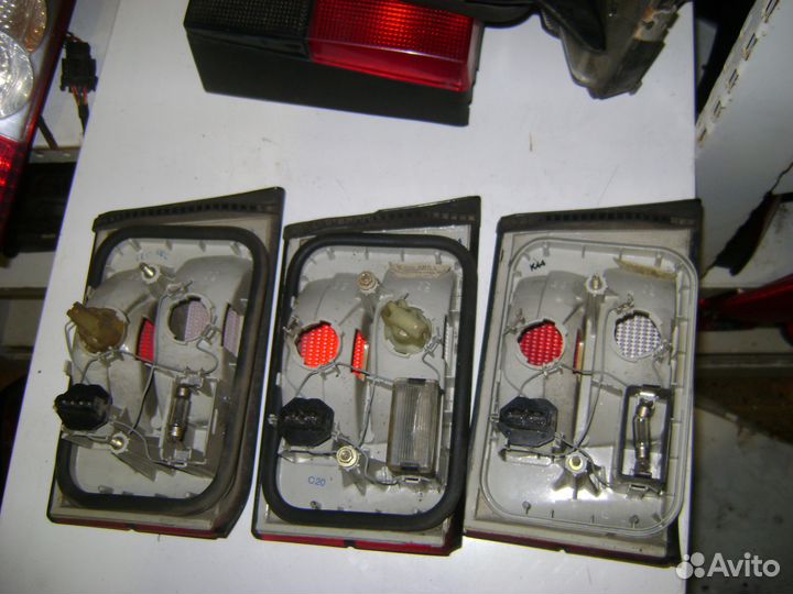 Фонарь внутренний правый бмв Е34 BMW E34