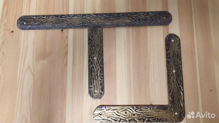 Уголок - накладка на двери и ворота- комплект 4 шт