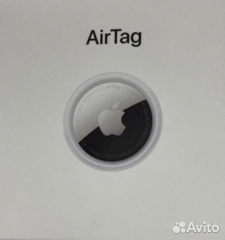Apple AirTag на магните