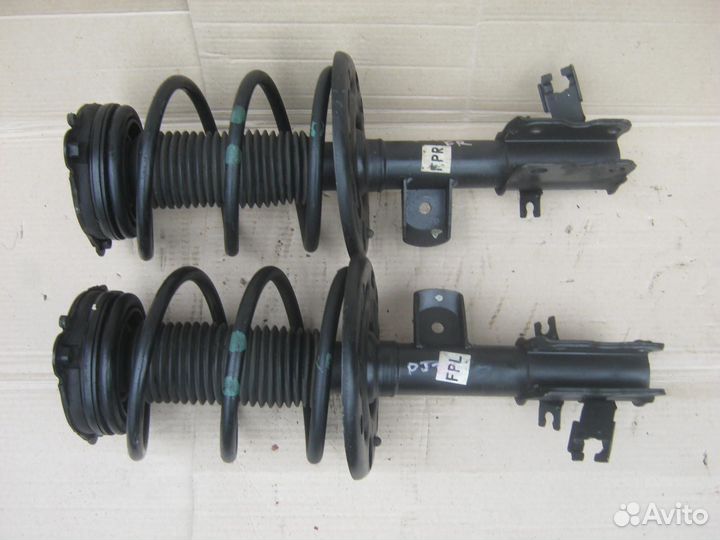 Стойка амортизатор пружина Nissan Teana J32