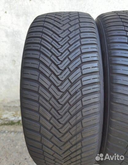 Continental AllSeasonContact 215/45 R18 93V