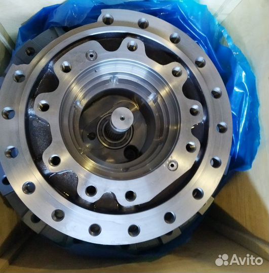 Редуктор хода для экскаваторов Hitachi ZX270-3