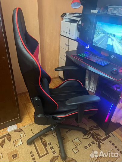 Компьютерное кресло thunderx3