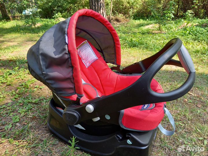 Детское автокресло Chicco Artsana universal 0+