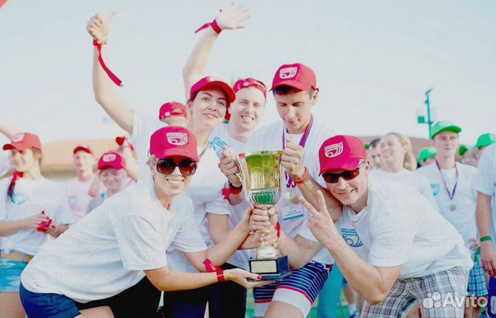 Комплектовщик Склад /проживание Еженедельные вып