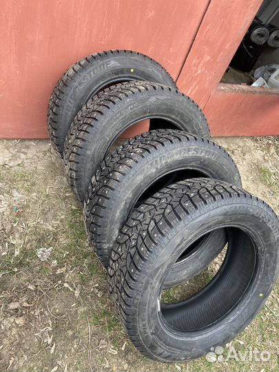 Bridgestone Blizzak Spike-02 205/60 R16