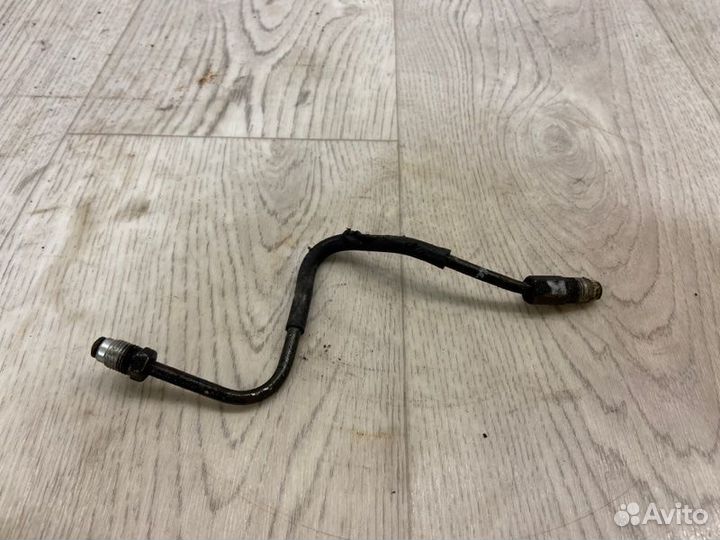 Тормозная трубка задняя правая Mitsubishi