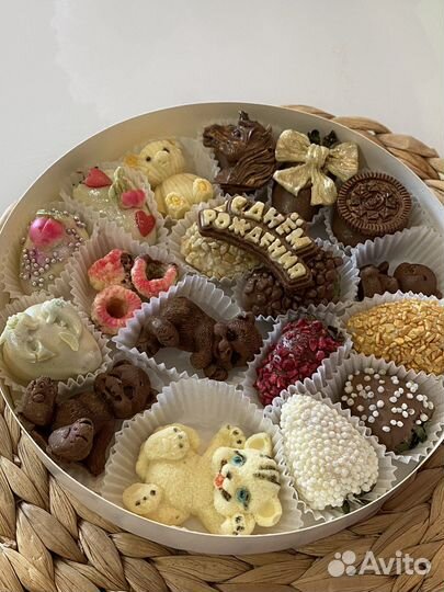 Клубничка в шоколаде в коробке