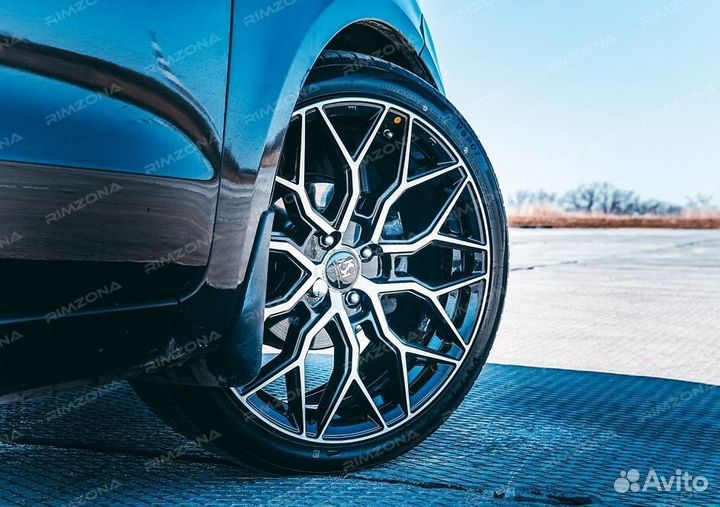 Литые диски R18 на KIA Rio