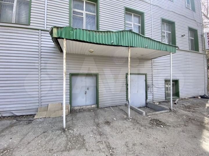 Склад с офисами, 200 м²