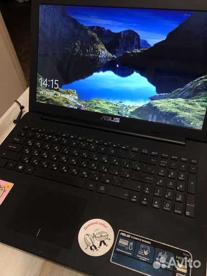 Ноутбук asus F553M