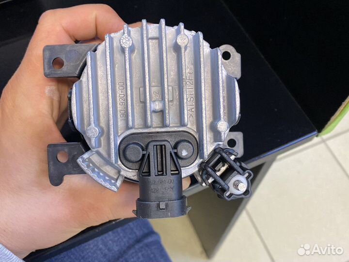 Фара противотуманная Infiniti QX50 60 80