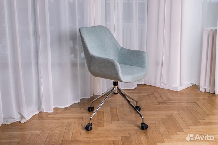 Стул для кабинета от дизайн-студии