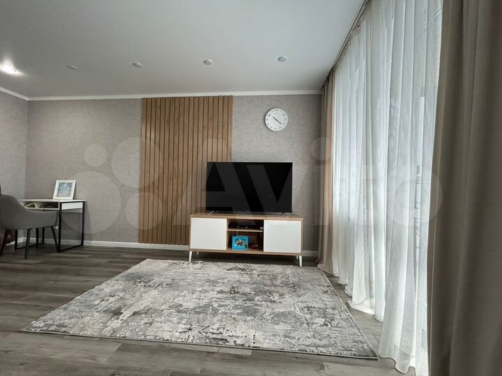 1-к. квартира, 40 м², 8/8 эт.