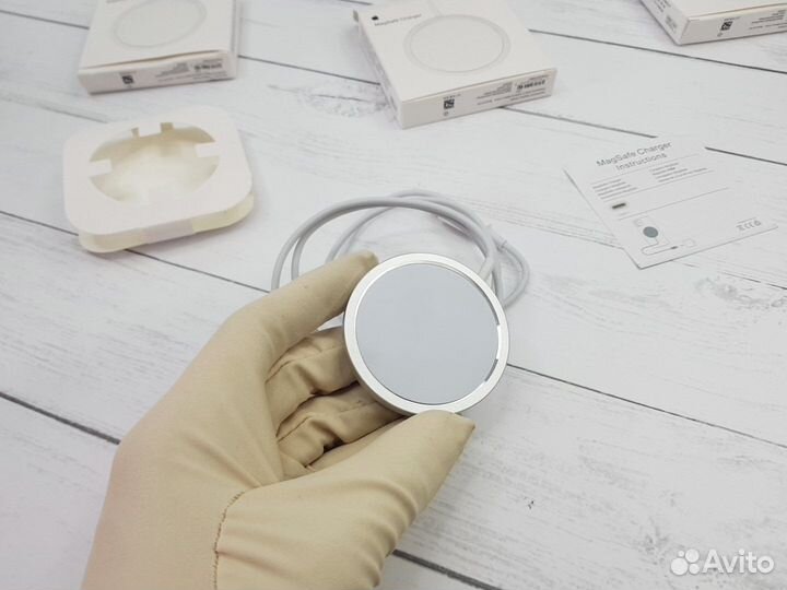 Беспроводная зарядка для iPhone Magsafe Apple