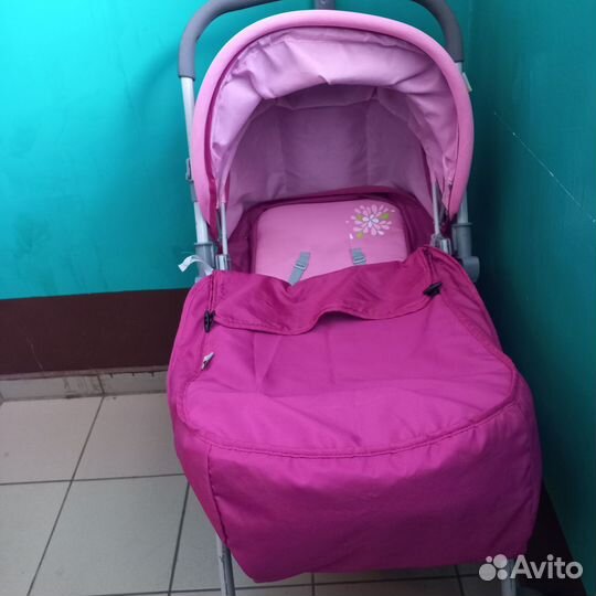 Прогулочная коляска