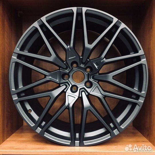 Литые диски R21 Q7 Touareg 5x112