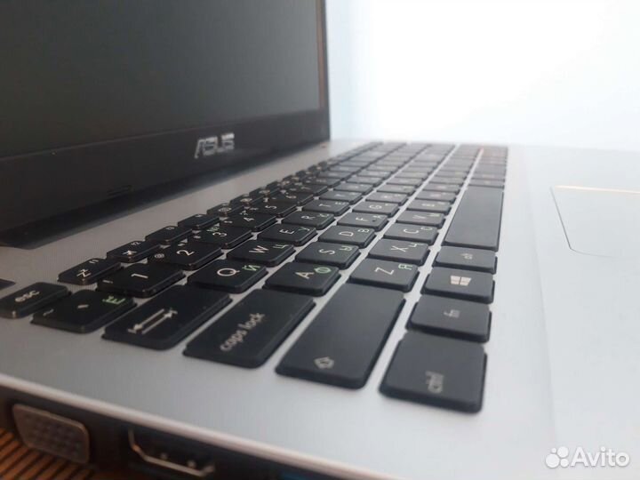 Новый 4х ядерный ноутбук Asus/Гарантия 1год/8/256