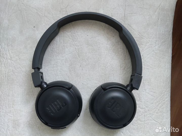Беспроводные наушники jbl t450bt