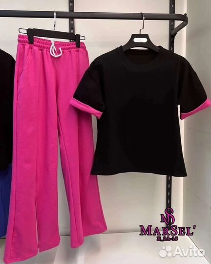 Костюм женский