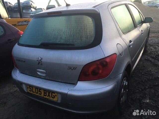 Разбор на запчасти Peugeot 307