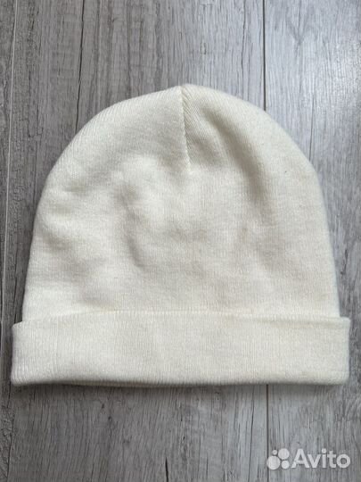 Женская шапка