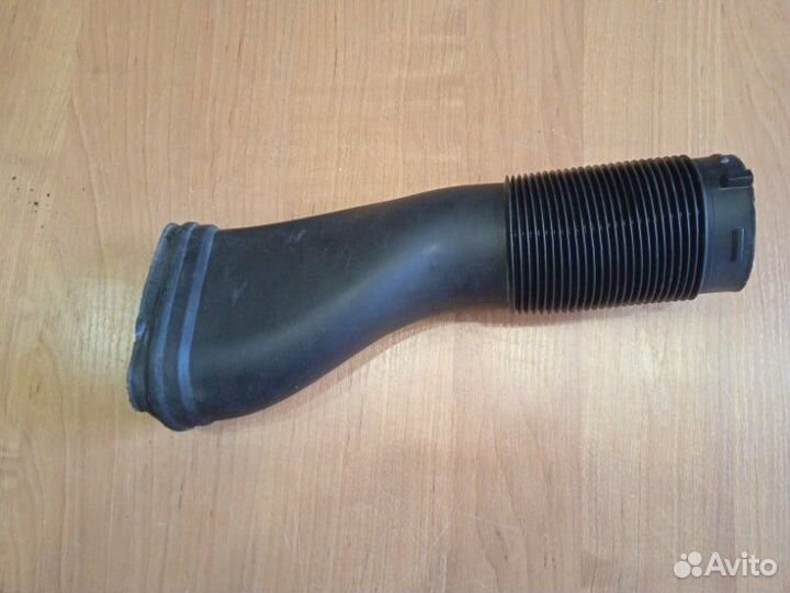 Патрубок воздушного фильтра Mercedes-Benz Gl OM642