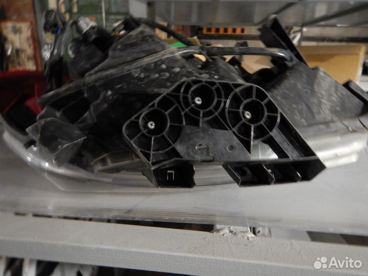 Фара левая Nissan X-Trail Т32